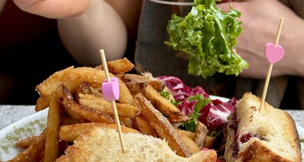 Corner Peach photo 3