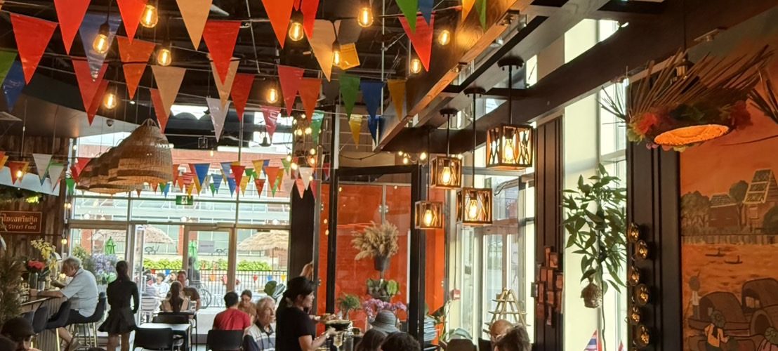 Khao (Street Food Thailand and Bar)