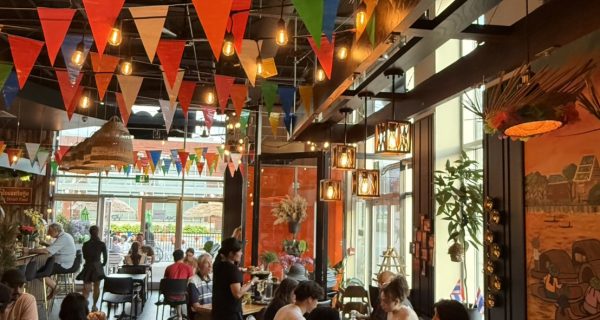 Khao (Street Food Thailand and Bar)