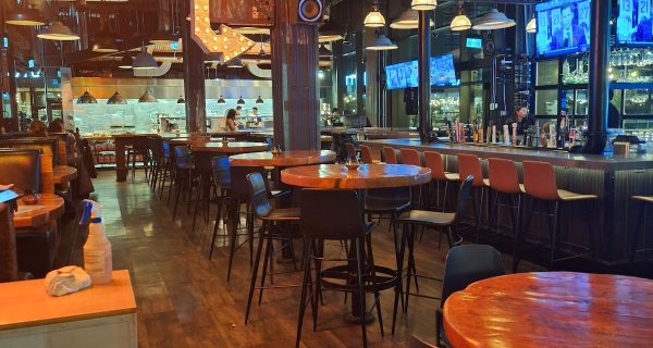 LOCAL Public Eatery Lansdowne photo 5