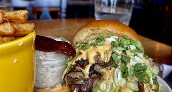 La Belle & La Boeuf – Burger Bar – Gatineau photo 4