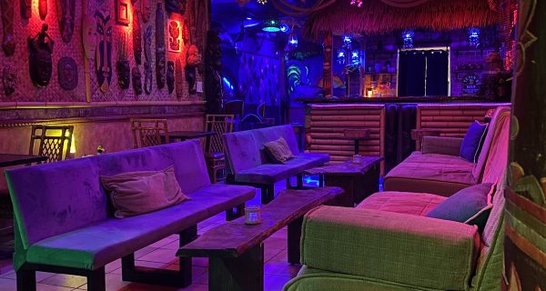 Poa Tiki Bar photo 3